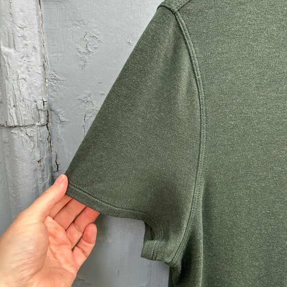 Kit & Ace Crewneck pocket tee, size M - Picture 3 of 8